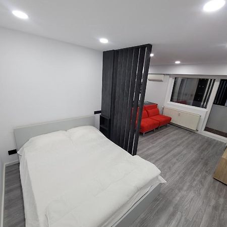 Studio 88 Boekarest Buitenkant foto
